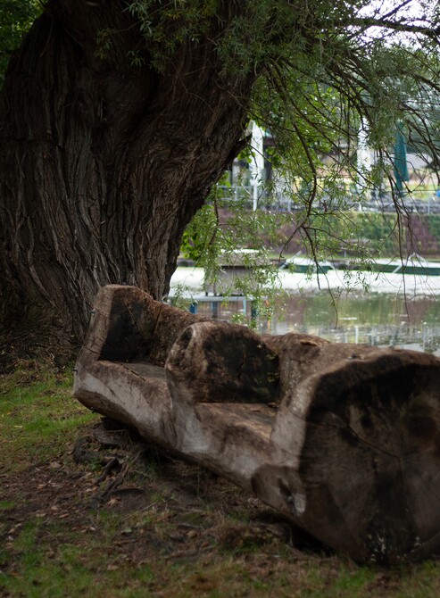 Holzbank am Teich, Pohlteichschänke